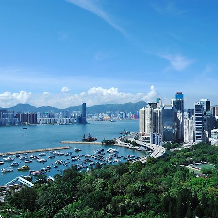 香港柏宁铂尔曼酒店 外观 照片 View of Victoria Harbour from the park